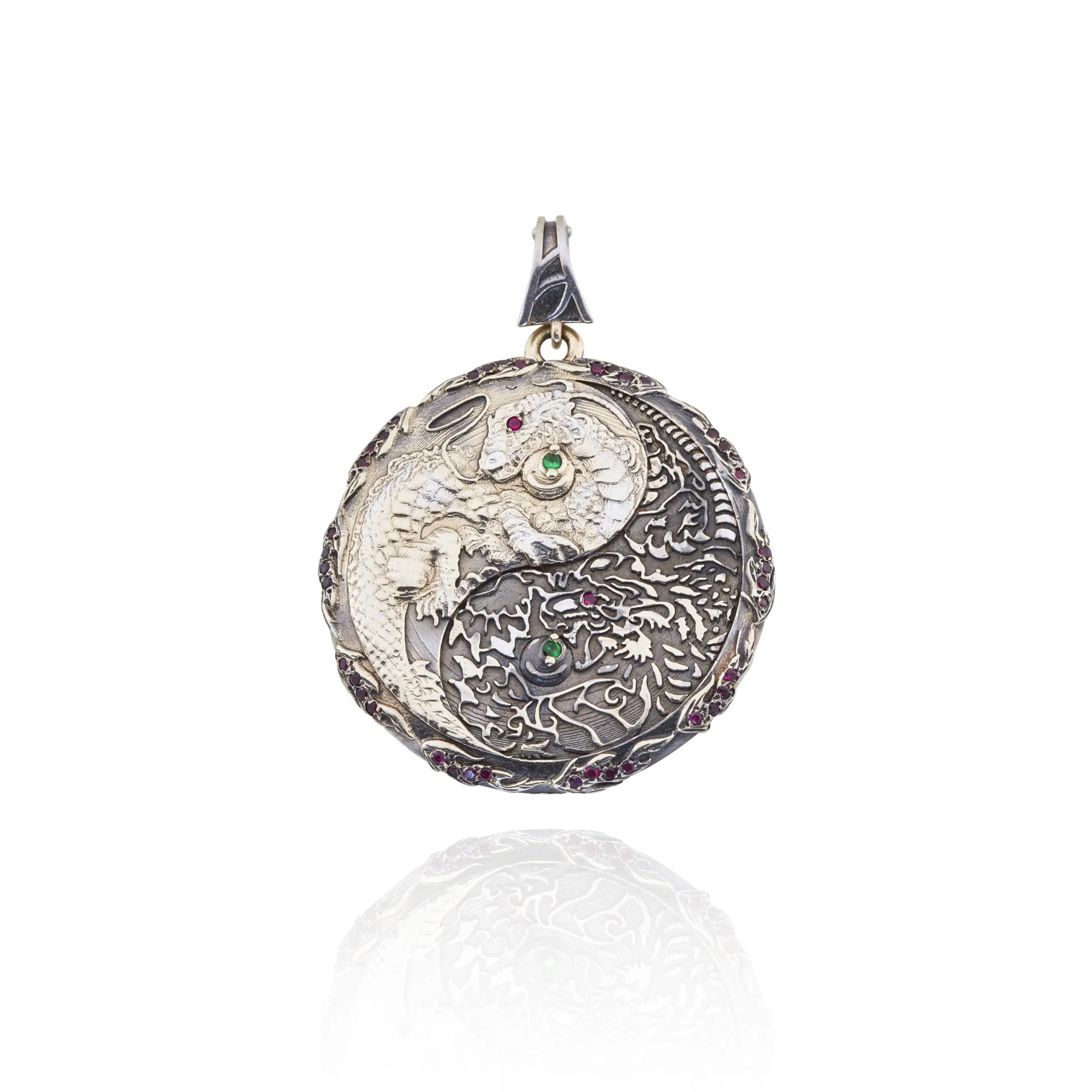 18kt White Gold Large Dragon Yin Yang