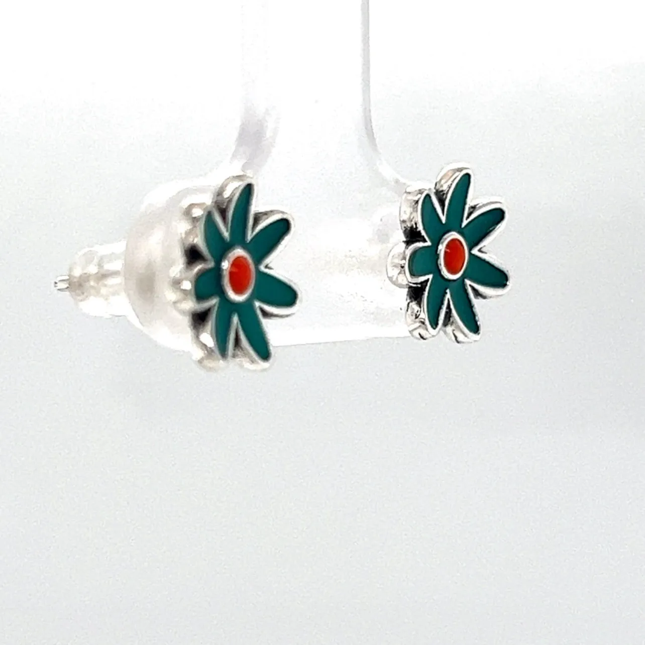 A823 Mini Flower Turquoise Post Earrings