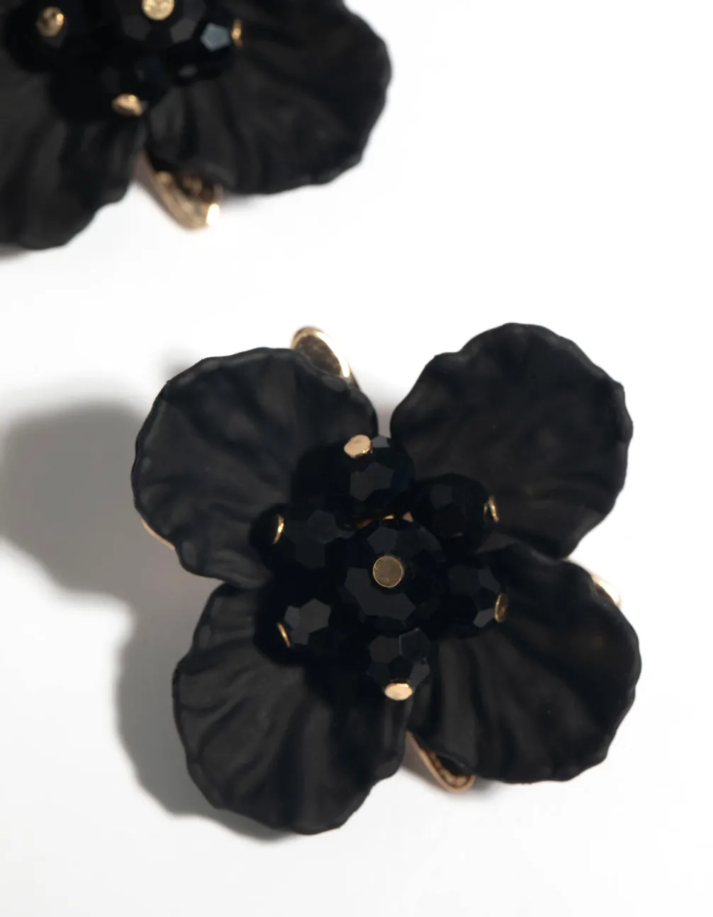 Black Pearlised Flower Stud Earrings