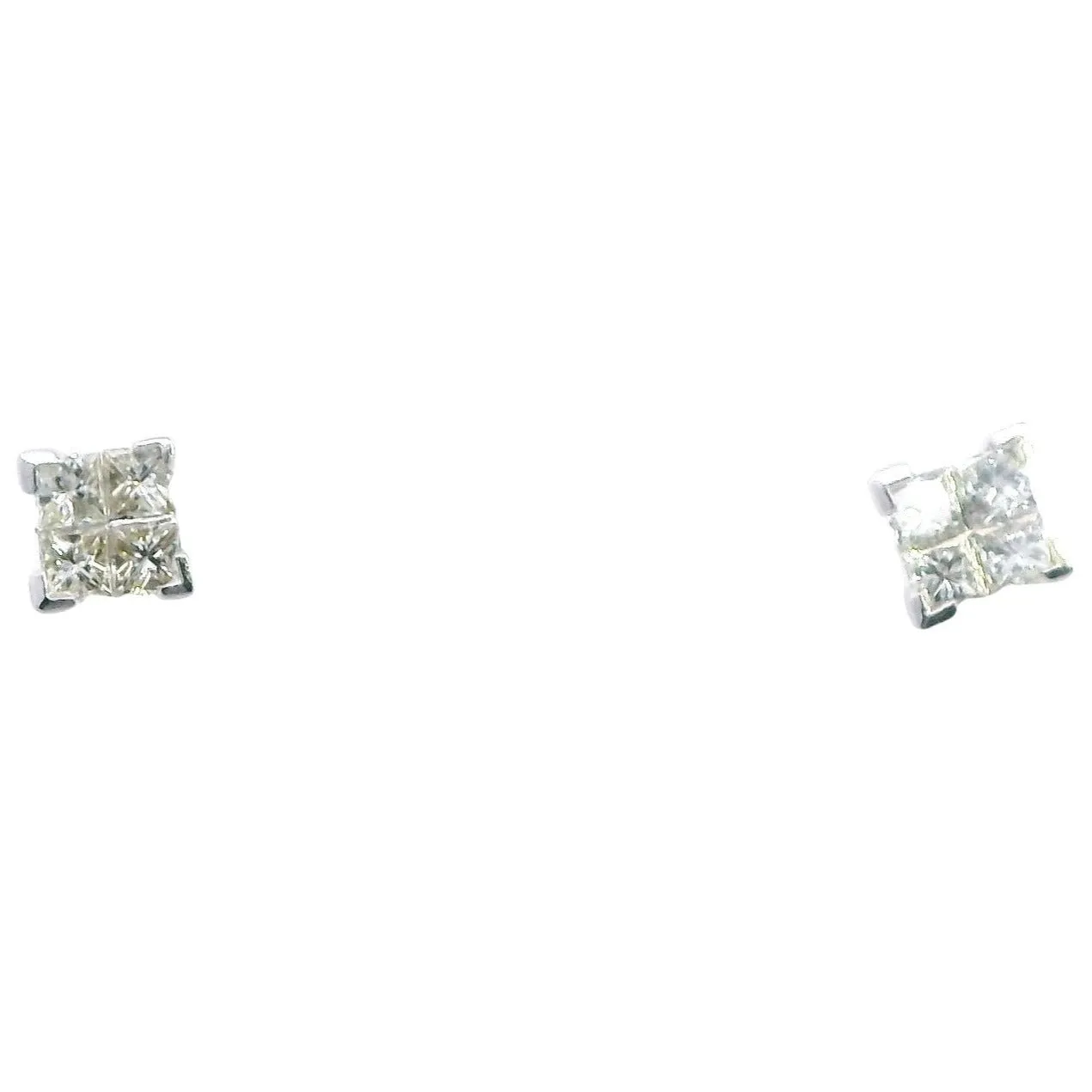 Exquisite 9K White Gold Princess Cut Diamond Stud Earrings