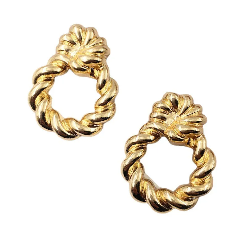 Exquisite Vienna Verve Metal Earrings - Wholesale Jewelry Fabulousness