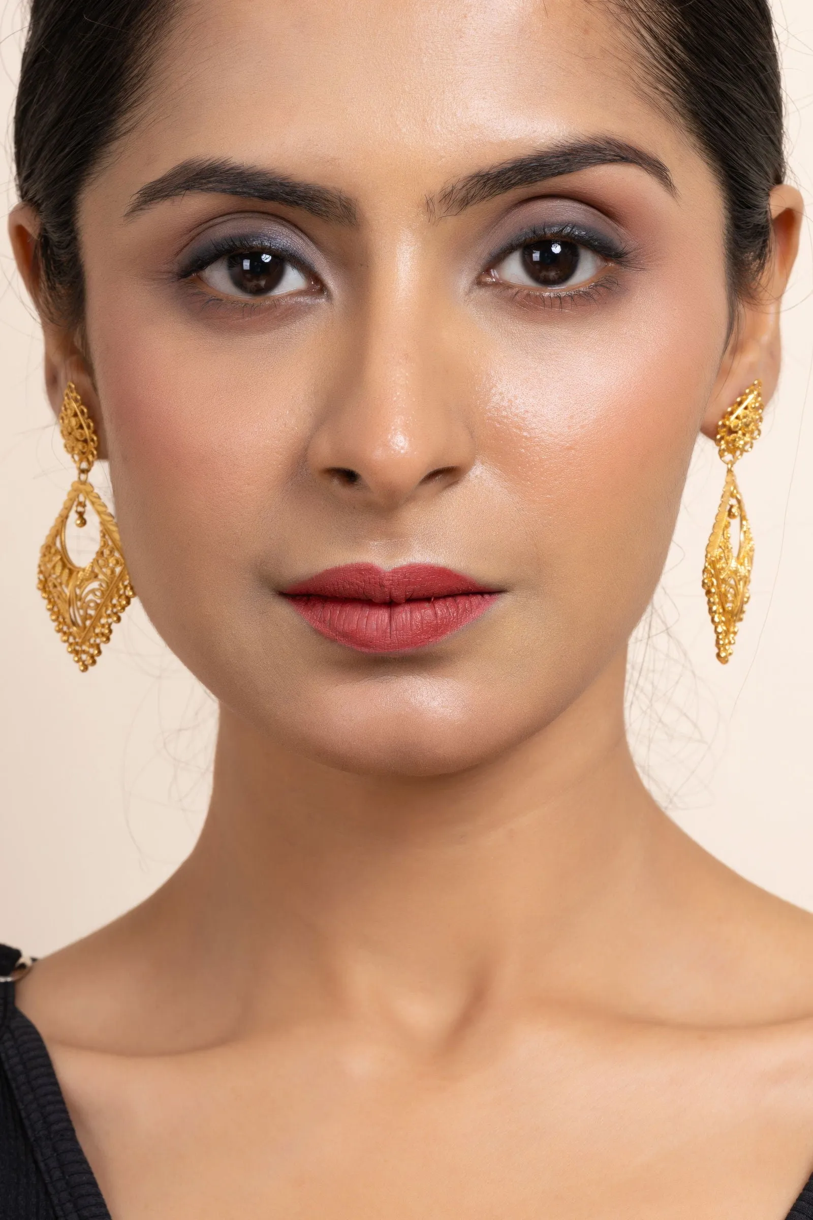 Gold Plated Cutwork Drop Stud Earrings - Exquisite Jewelry for Every Occasion