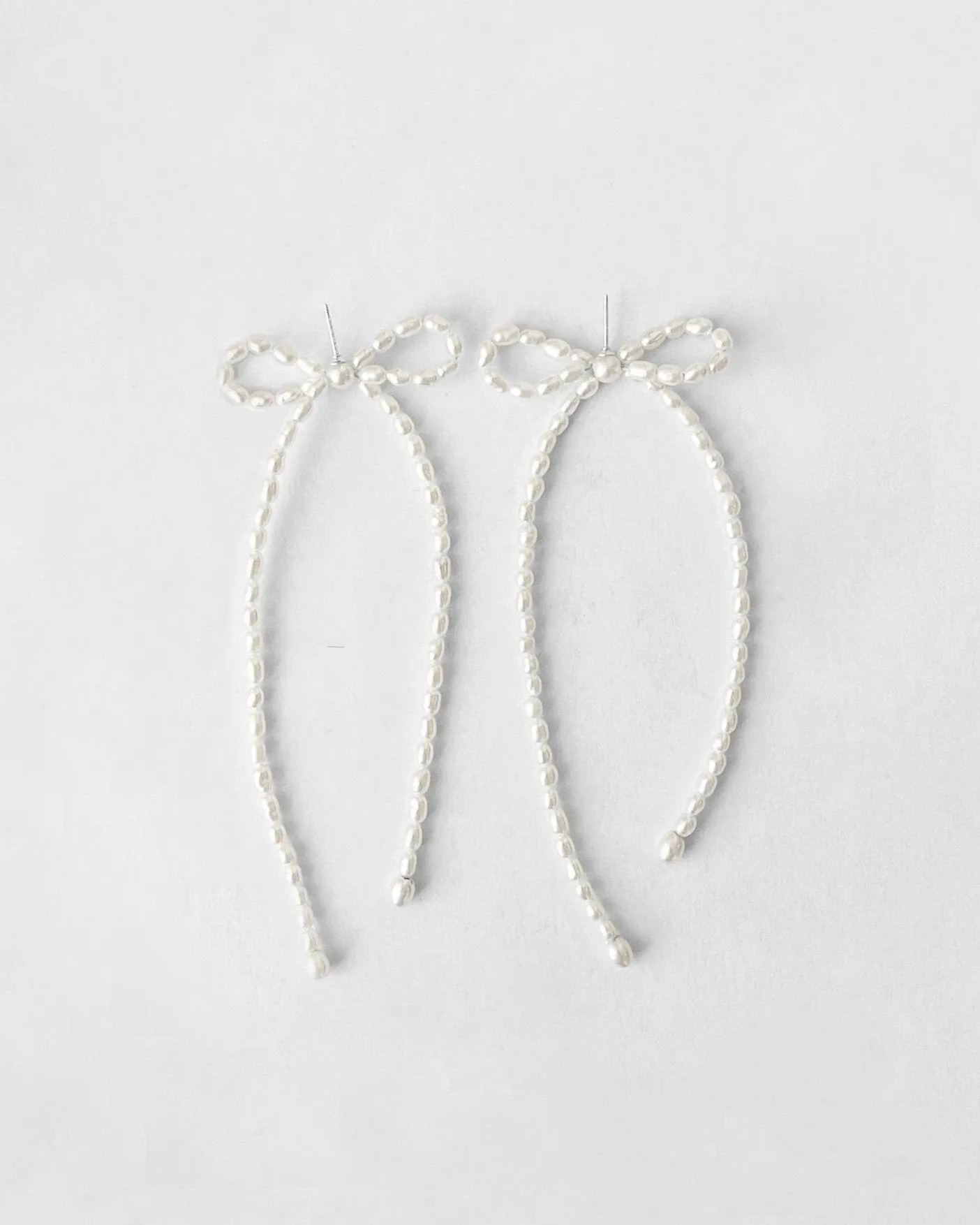 Kara Yoo: Margot Earrings - Rice Pearl