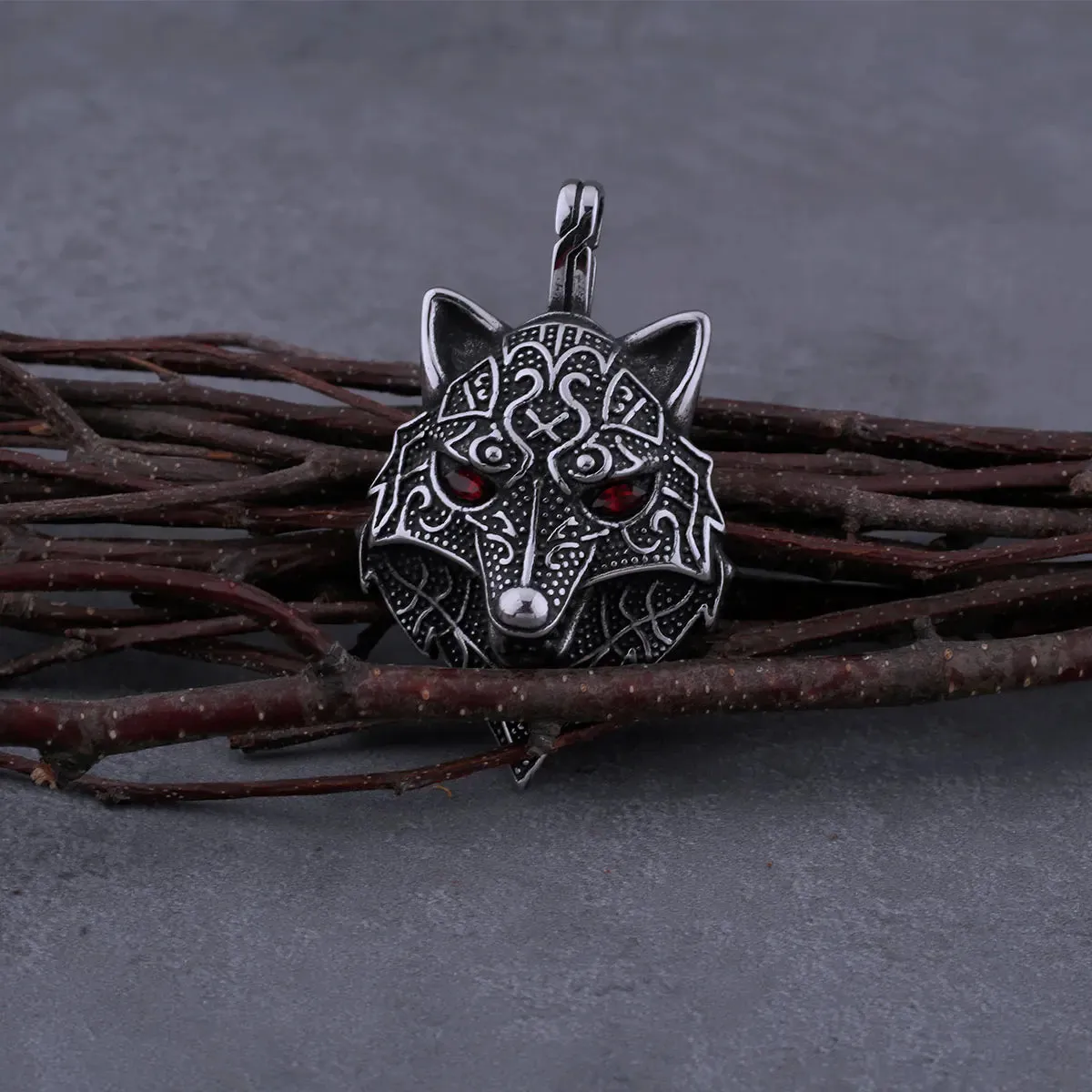 Men's Fashion Nordic Wolf Head Stainless Steel Viking Necklace