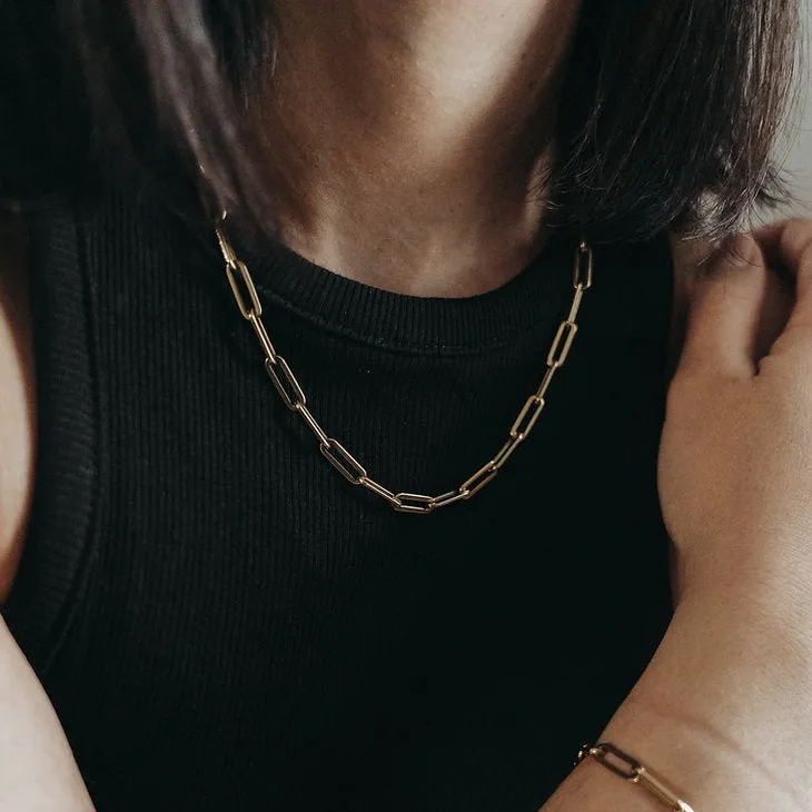 PAPERCLIP CHAIN NECKLACE